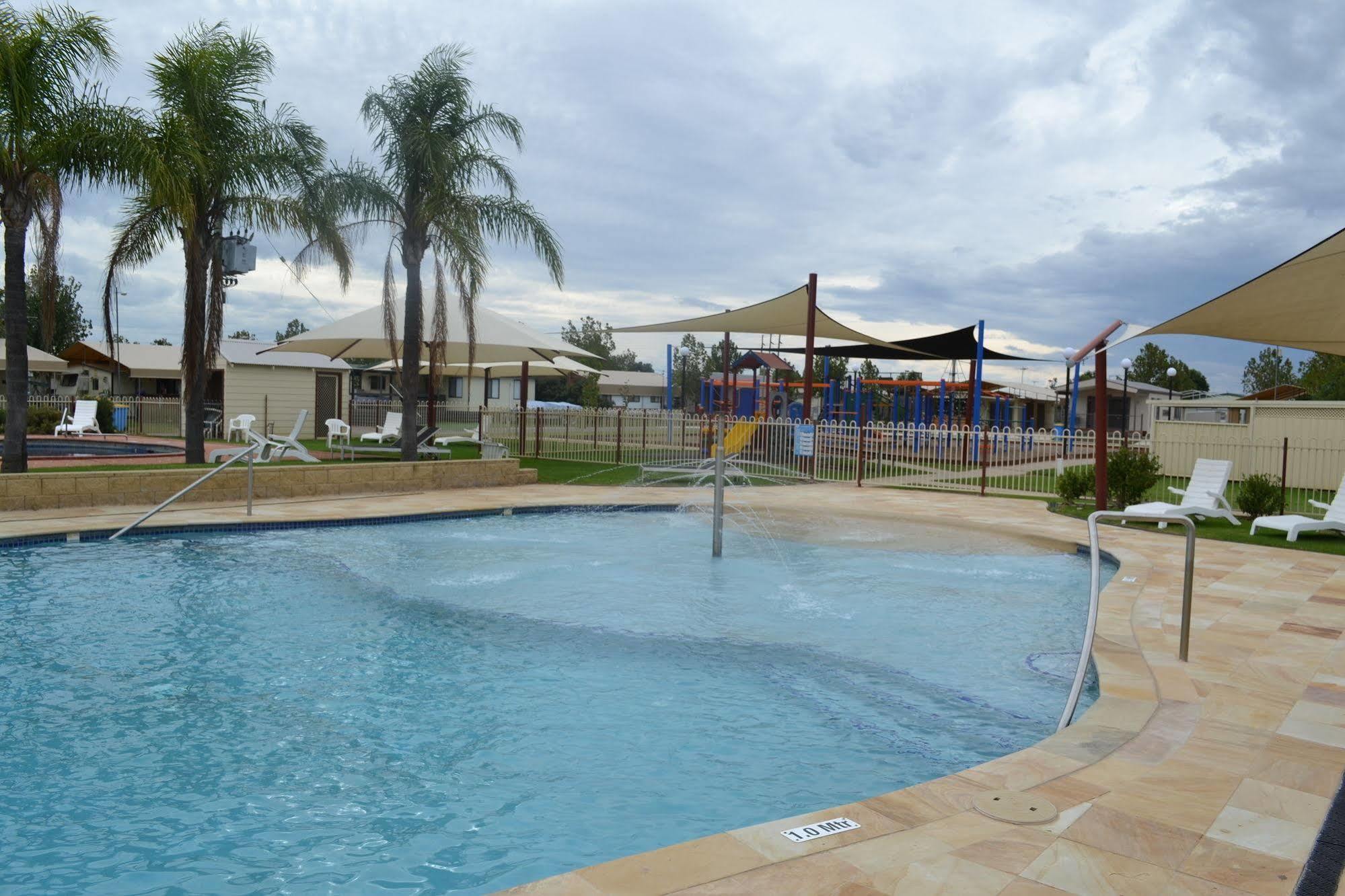 Sun Country Lifestyle Park Hotel Mulwala Exterior foto